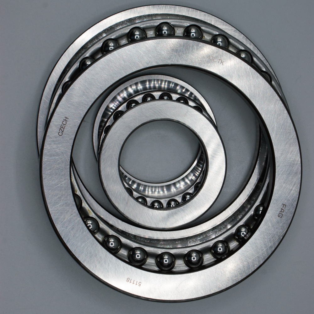 Standard Metric Thrust Bearing. 15mm ID x 28 mm OD x 9 mm Wide