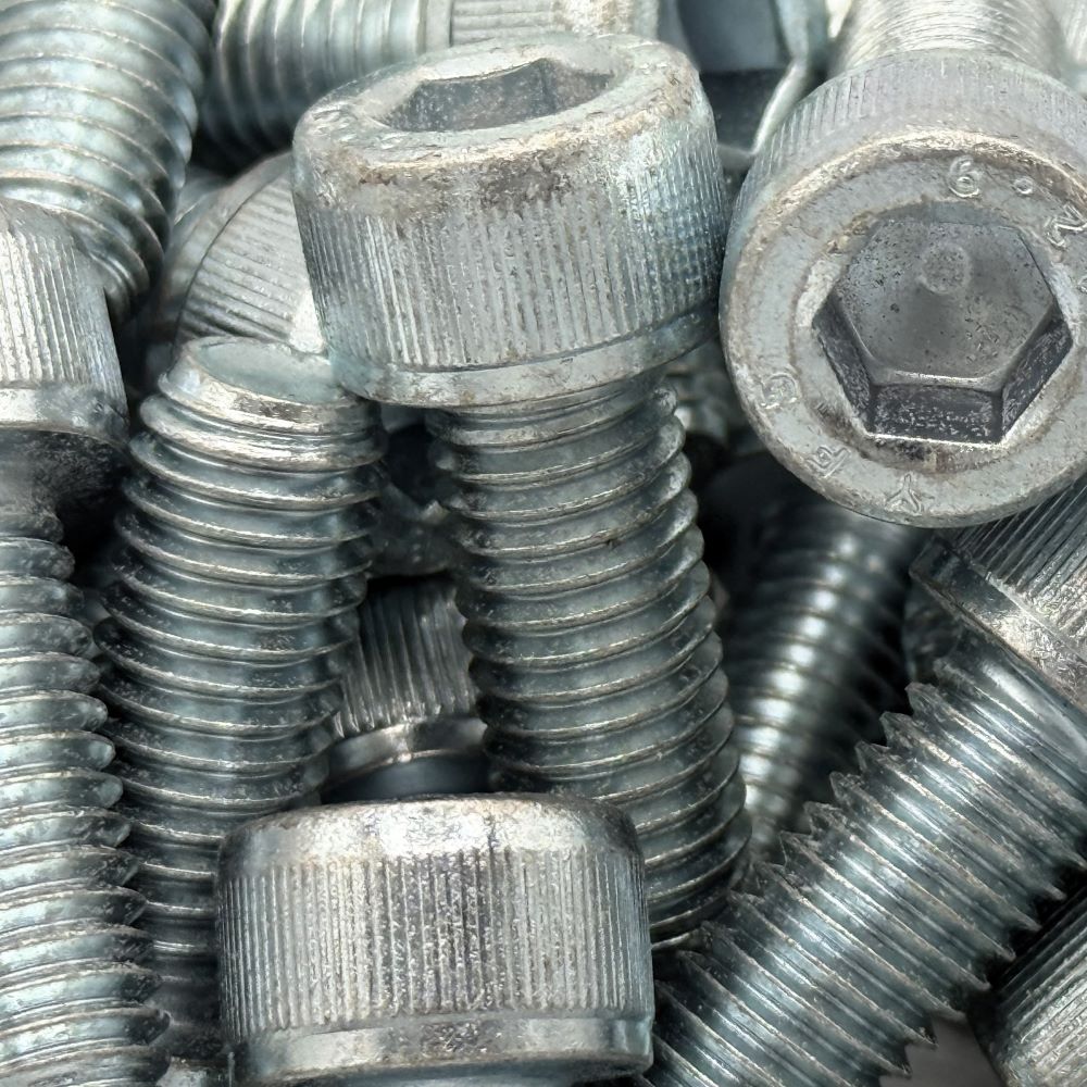 M18 x 45 Socket Cap Head (12.9) Self Colour