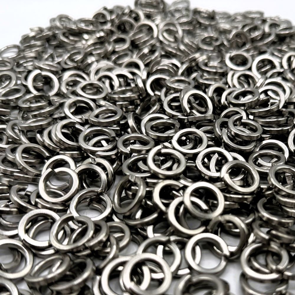 M38 Single Coil Spring Washer Zinc