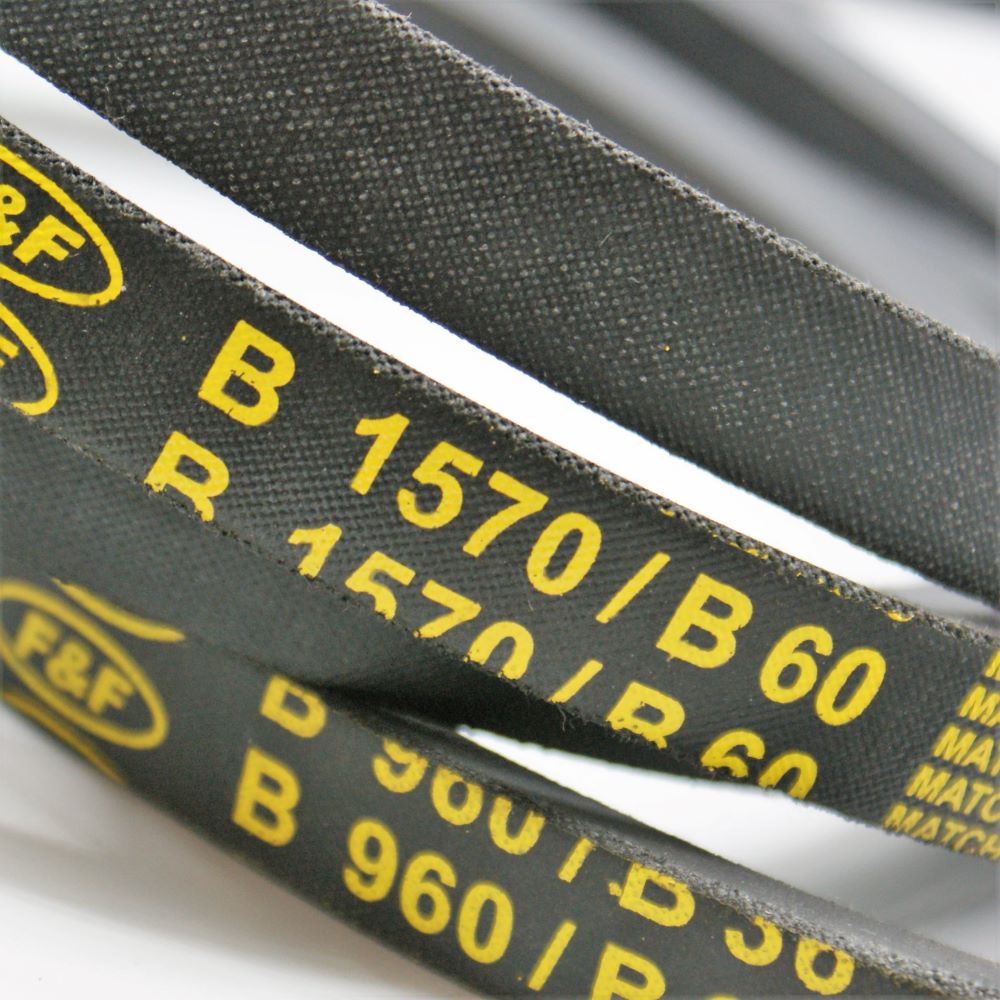 V-Belt - B114  Pitch Length 2939 mm Inside Length 2896mm Outside Length 2965mm