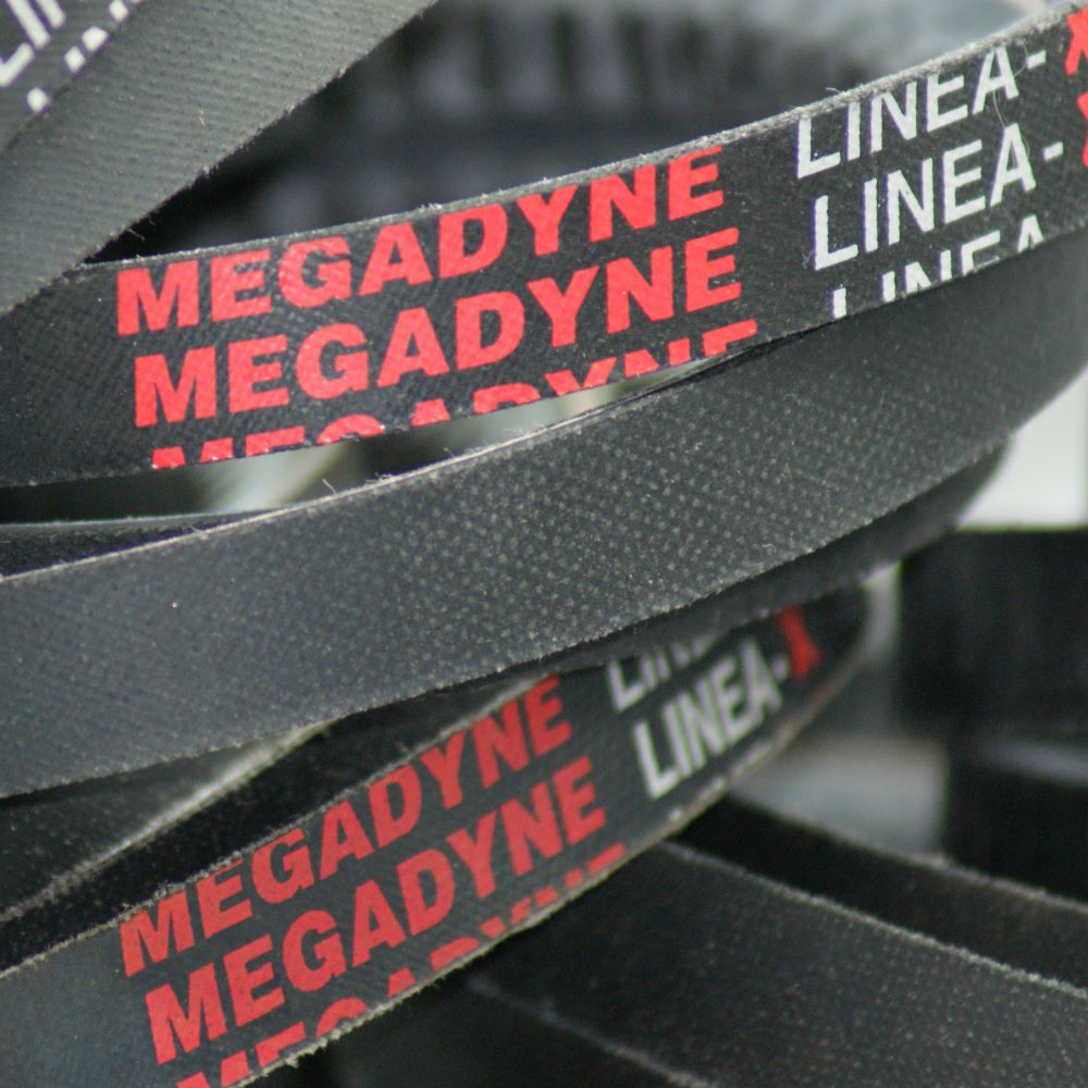 XPA1107 Raw Edge Cogged Pitch Length 1107mm Inside Length 1068mm