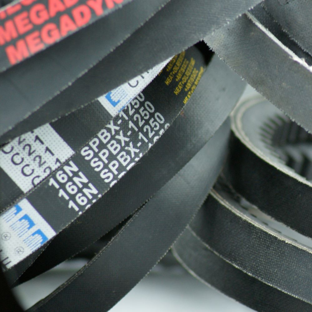 XPB3000 Raw Edge Cogged Pitch Length 3000mm Inside Length 2940mm